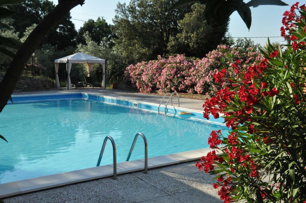 Agriturismo Pereti Roccatederighi Eksteriør billede